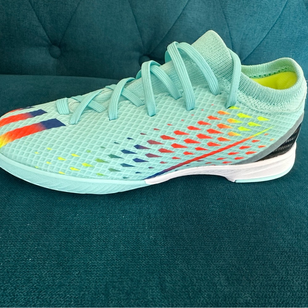Adidas Futsol Sneakers ( for indoor soccer). Youth size 3.